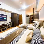 Stunning Sunset Retreat At Eton Bayview II 2Pax